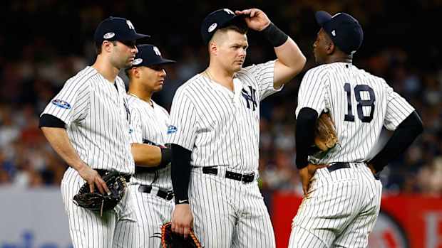 yankees-lose-redsox-gm4.jpg